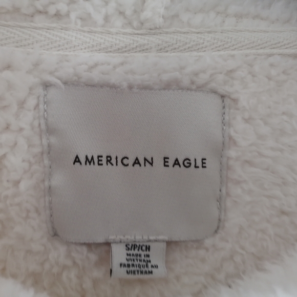 AE sweater - Picture 2 of 3